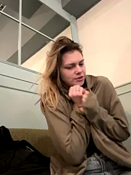 Snapshot of ValenciaShock chatting on December 2025 06:48:02 AM ValenciaShock online show from December 2025 06:48:02 AM