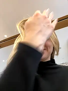 ValenciaShock online show from December 2025 06:45:02 AM