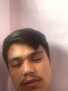 Hullax online show from October 2025 03:49:01 AM