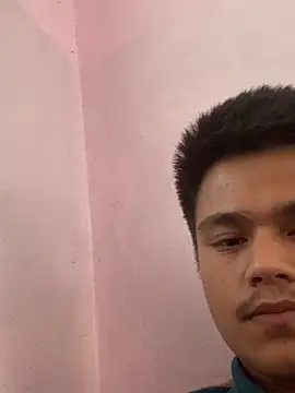 Hullax online show from March 2026 04:20:02 AM