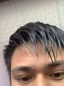 Hullax online show from November 2025 01:54:01 AM