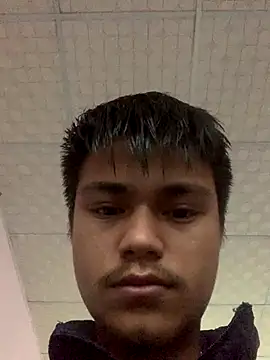 Hullax online show from November 2025 01:12:01 AM