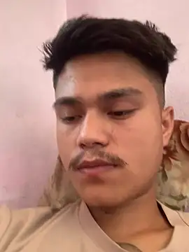 Hullax online show from April 2026 04:17:01 AM