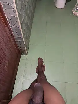 yo19boy online show from November 2025 06:47:01 AM