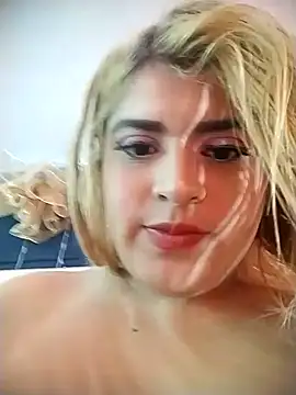Snapshot of bella_star21 chatting on February 2025 03:01:02 AM bella star21 online show from February 2025 03:01:02 AM