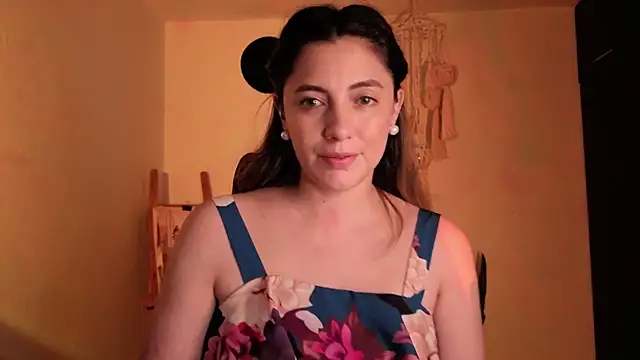 Mala Bad online show from November 2025 02:21:01 PM