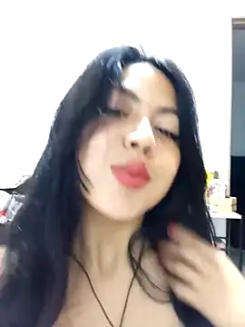 leah passion online show from November 2025 11:42:01 PM