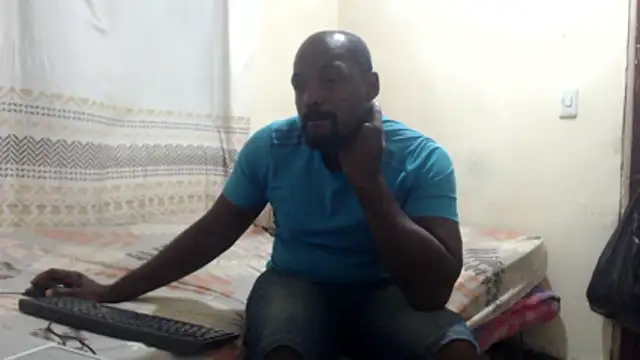 HARLEXBIGCOCK online show from April 2026 05:36:01 AM