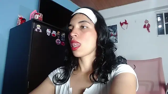 Snapshot of Nasty_019 chatting on December 2025 02:32:02 AM Nasty 019 online show from December 2025 02:32:02 AM