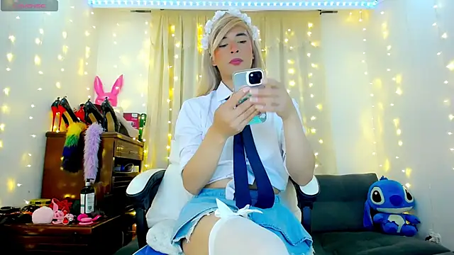 Aleexx    online show from March 2026 05:03:02 PM