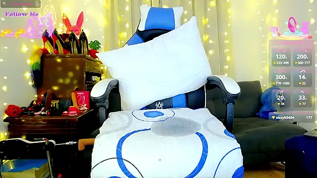 Aleexx    online show from February 2026 05:57:02 PM