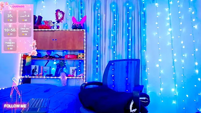 Aleexx    online show from March 2025 12:09:02 PM