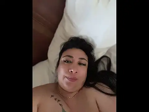 Karina Yang online show from April 2026 11:57:01 AM