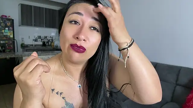 Karina Yang online show from April 2026 12:34:01 AM