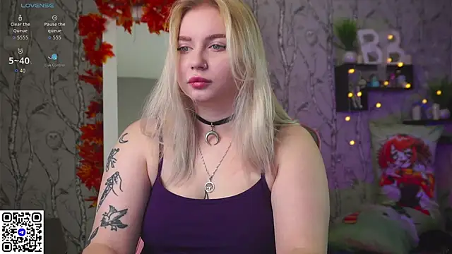 Moon Valkyrie online show from November 2025 09:02:02 AM