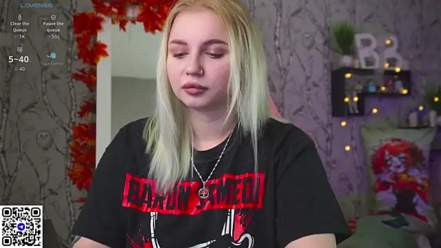 Moon Valkyrie online show from November 2025 08:19:01 AM