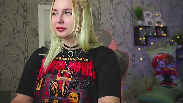 Moon Valkyrie online show from February 2026 06:11:02 AM