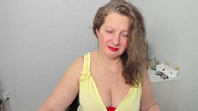 Snapshot of AriaTasty chatting on January 2025 05:34:01 PM AriaTasty online show from January 2025 05:34:01 PM