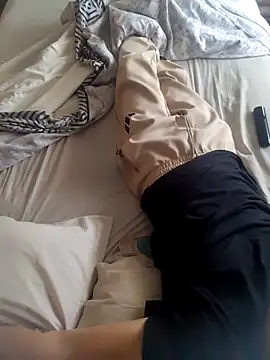 LuqenZo online show from February 2026 05:13:02 PM