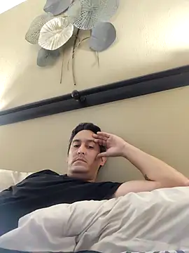 LuqenZo online show from February 2026 11:50:02 AM