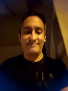 LuqenZo online show from April 2026 10:23:02 PM