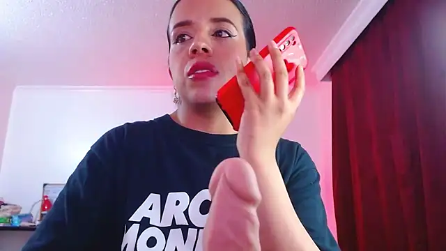 Snapshot of VALERY_MEER chatting on October 2025 11:46:01 PM VALERY MEER online show from October 2025 11:46:01 PM