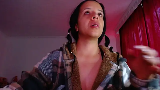 VALERY MEER online show from February 2026 12:32:01 PM