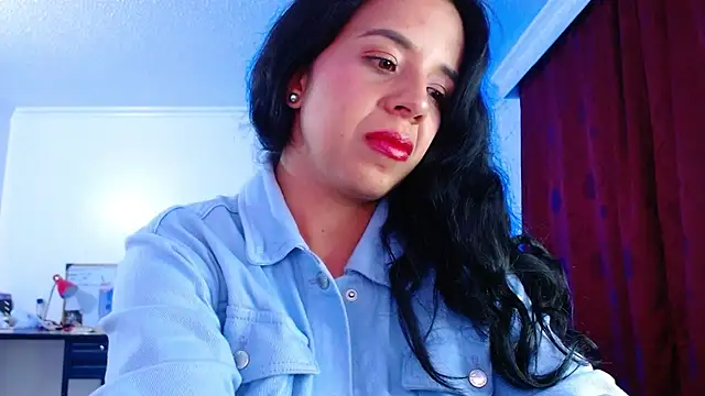 Snapshot of VALERY_MEER chatting on September 2025 01:35:01 AM VALERY MEER online show from September 2025 01:35:01 AM