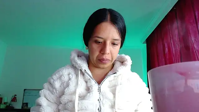 VALERY MEER online show from January 2026 12:31:02 PM