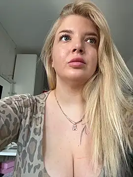 Snapshot of OdriOlsens chatting on May 2026 11:19:01 AM OdriOlsens online show from May 2026 11:19:01 AM