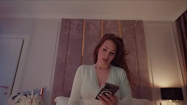 MilaDYstarlight online show from February 2026 05:37:02 PM