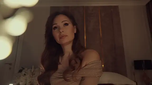 MilaDYstarlight online show from December 2025 04:38:01 PM