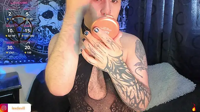 Lexxxxx  online show from November 2025 09:30:02 PM