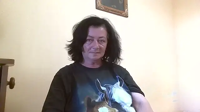 GypsiQueen2 online show from May 2026 05:20:02 PM