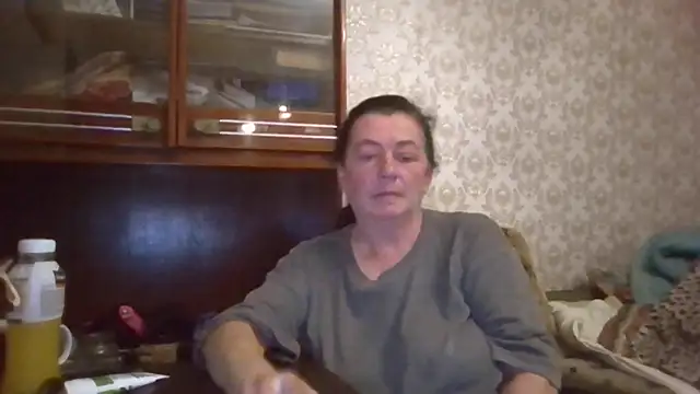 GypsiQueen2 online show from October 2025 04:17:01 PM