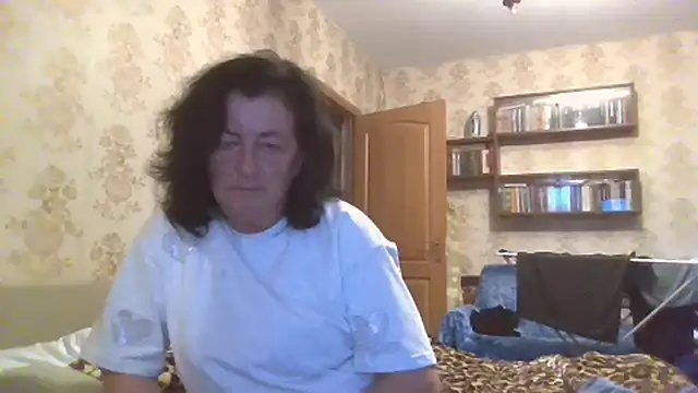 GypsiQueen2 online show from July 2026 06:31:01 PM