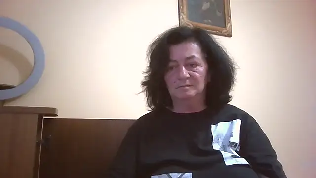 GypsiQueen2 online show from June 2026 06:13:02 PM