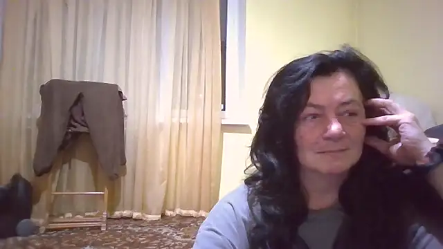 GypsiQueen2 online show from January 2026 06:12:01 PM