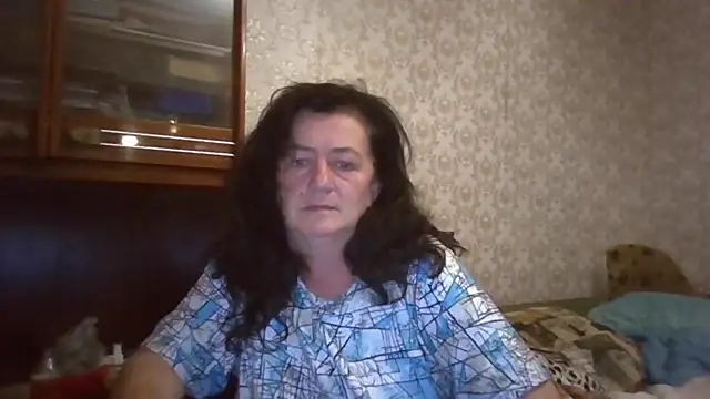 GypsiQueen2 online show from September 2025 08:00:01 PM