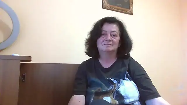 GypsiQueen2 online show from June 2026 06:18:02 PM