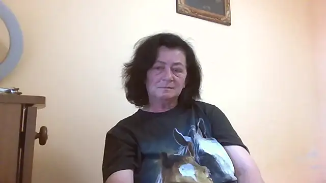 GypsiQueen2 online show from June 2026 05:01:02 PM