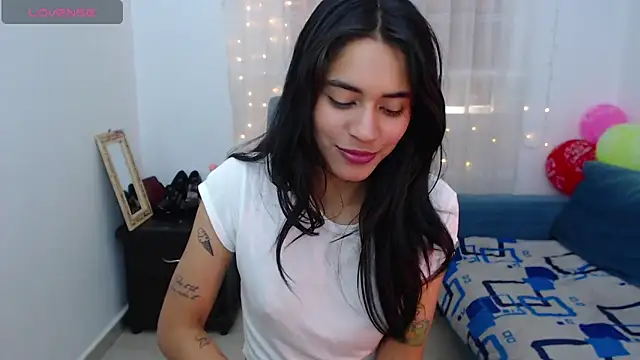 imSophia online show from February 2026 07:46:02 PM