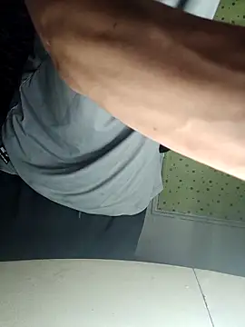 lalo592 online show from February 2026 05:19:01 AM