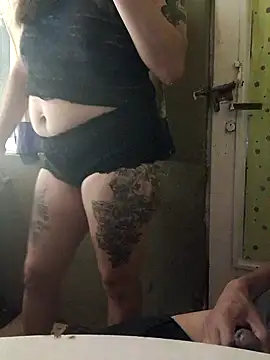 lalo592 online show from February 2026 06:45:02 AM