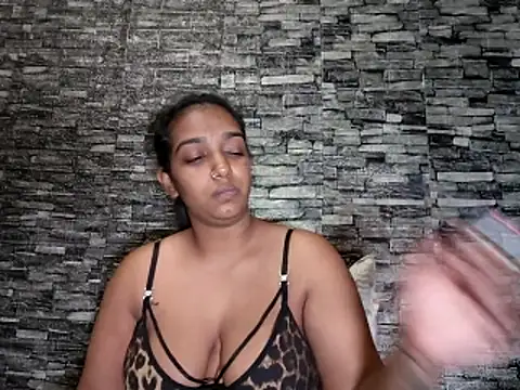 Xindias fantasyX online show from April 2026 06:04:02 PM