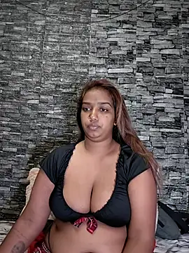 Xindias fantasyX online show from January 2026 04:03:01 PM