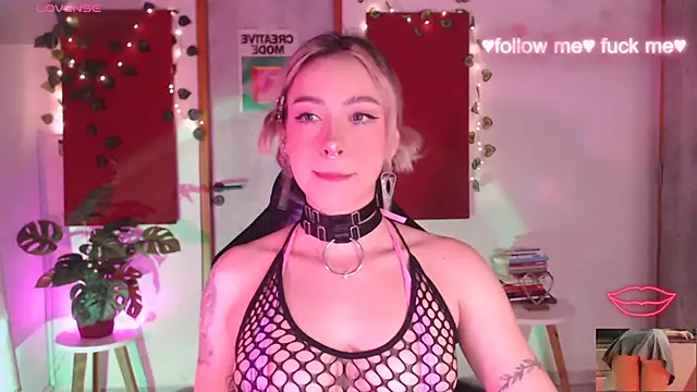 sakura beauty online show from December 2025 03:01:02 AM