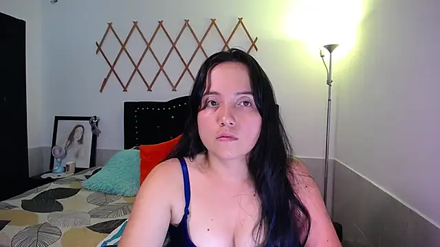 Snapshot of naughty_girl_4u chatting on September 2025 08:27:01 PM naughty girl 4u online show from September 2025 08:27:01 PM