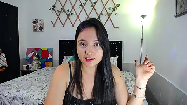 naughty girl 4u online show from April 2026 07:59:02 PM