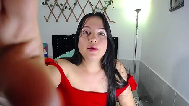 naughty girl 4u online show from April 2026 08:57:02 PM